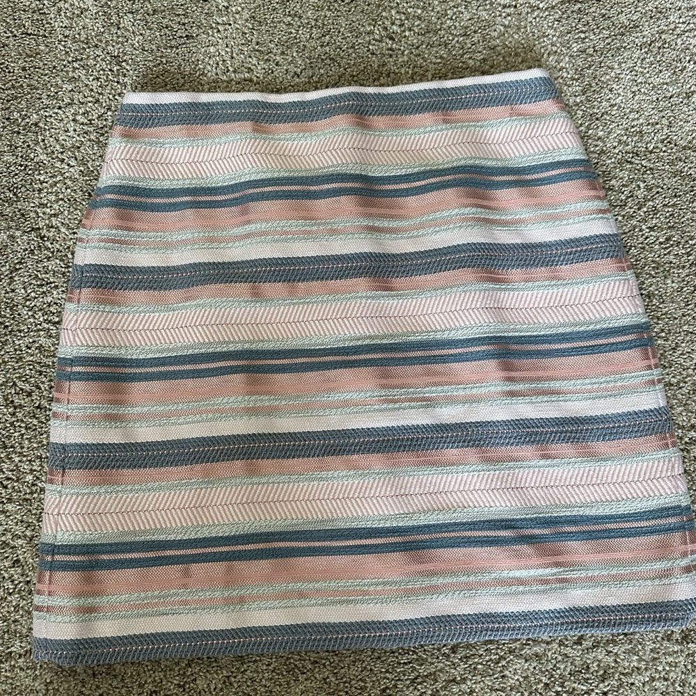 Loft pink white and blue striped skirt size 4 work wear